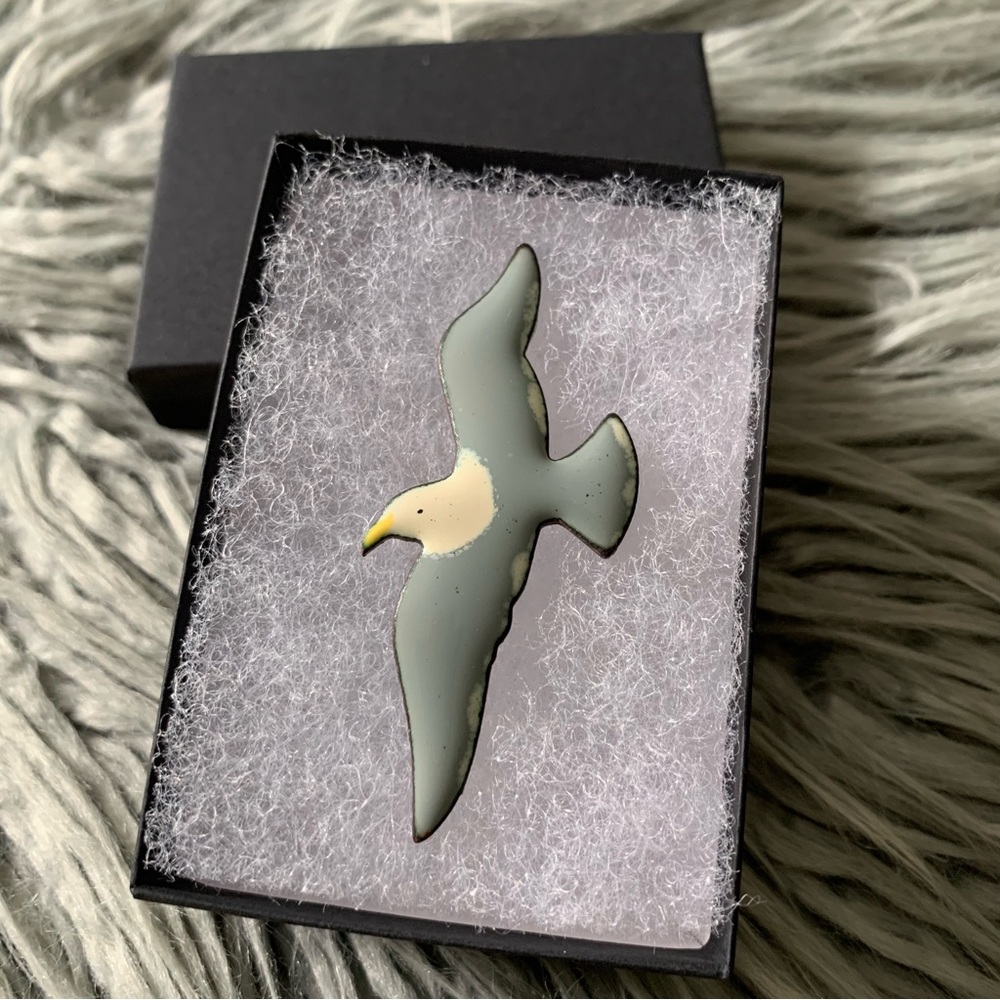 Vintage Enamel Seagull Brooch Pin